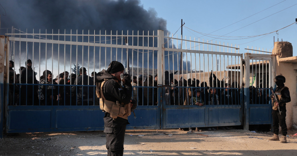 Masovni bijeg iz sirijskog kampa za obitelji povezane s ISIS-om