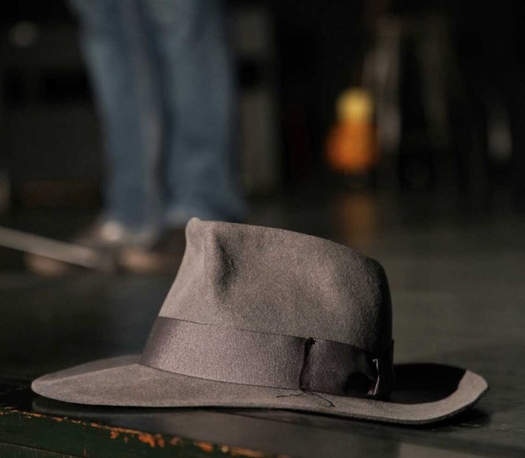 Na komemoraciji Lukasa Nole izložen i njegov prepoznatljivi šešir