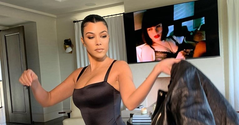 Kourtney Kardashian otkrila da su je iznenadili komentari na njene strije