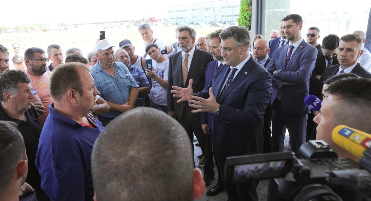 Uzgajivači svinja u Otoku napali Plenkovića. Premijer: Mi nismo protiv vas