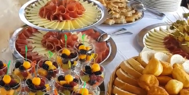 Uhljebi u BiH spiskali preko milijun kuna na tulum, HDZ BiH je u centru skandala