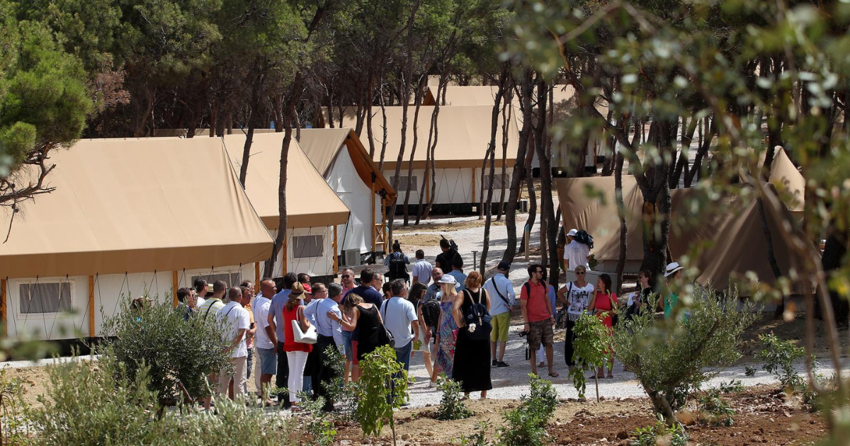 Luksuzni swingerski festival vraća se na Obonjan, cijene idu i do 3200 eura