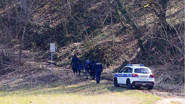 Švercali migrante, bježali policiji pa sletjeli u šumu kod Velike Gorice. Jedan mrtav