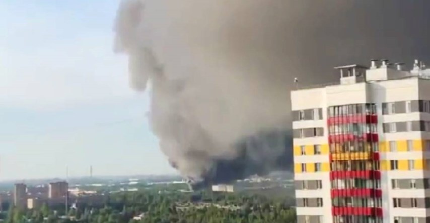 VIDEO Velik požar u Sankt-Peterburgu