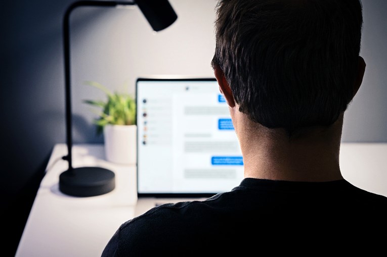 Muškarac (58) iz Zagorja uplatio 1700 eura da dođe živjeti s njim. Sve je bila prevara