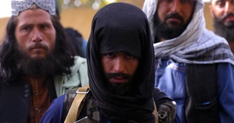 Talibani munjevito preuzimaju kontrolu. Kako izgleda život pod njihovim režimom?