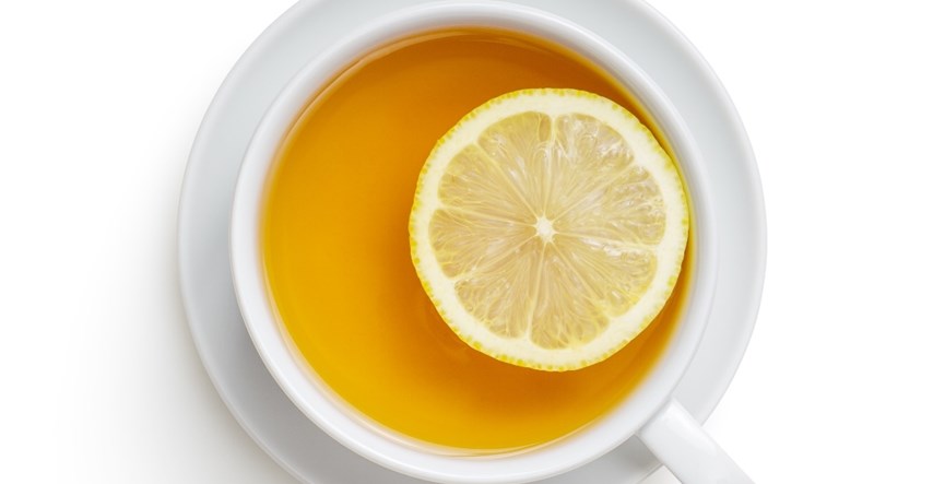 Njemački stručnjaci: Priprema čaja s hladnom vodom nije uvijek sigurna za zdravlje