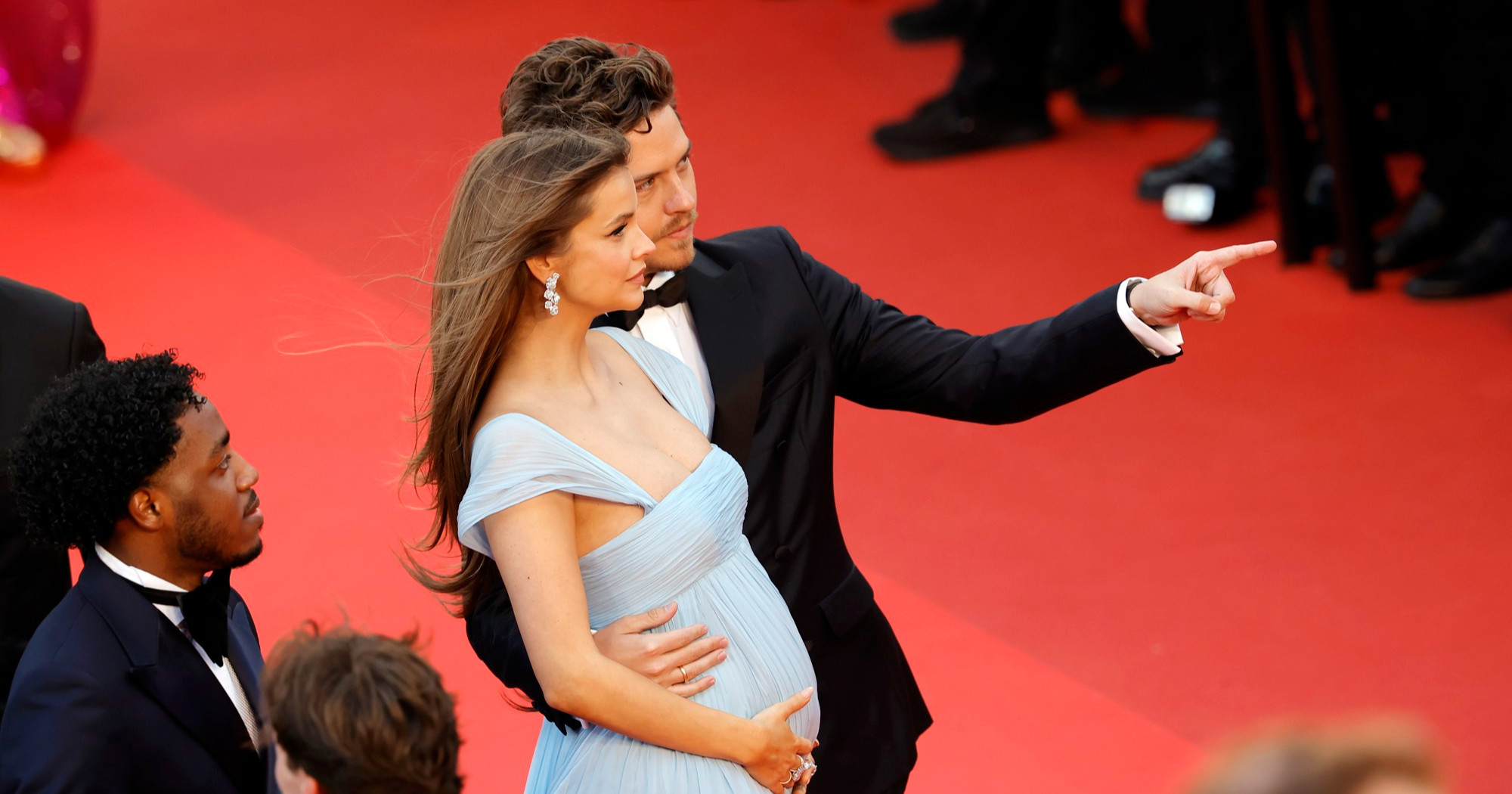 Dylan Sprouse i Barbara Palvin otkrili spol svog djeteta