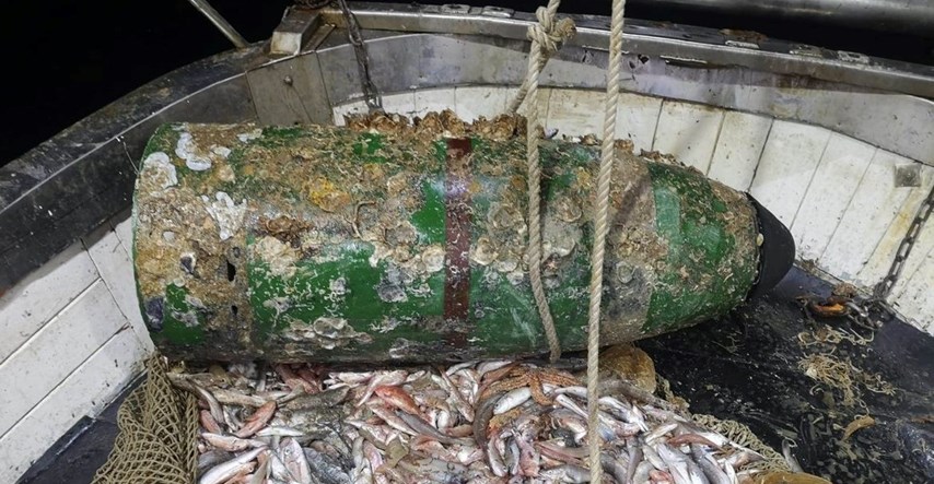 Ribar kod Splita izvukao neeksplodirani torpedo iz Domovinskog rata