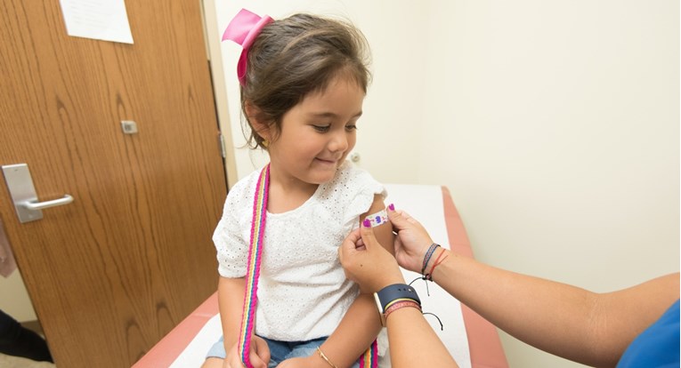 Prekidi cijepljenja zbog covida-19 ugrožavaju živote djece