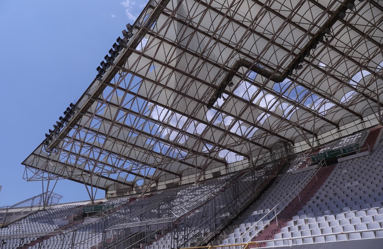 Na krovu Poljuda pronađena tromblonska mina iz Domovinskog rata