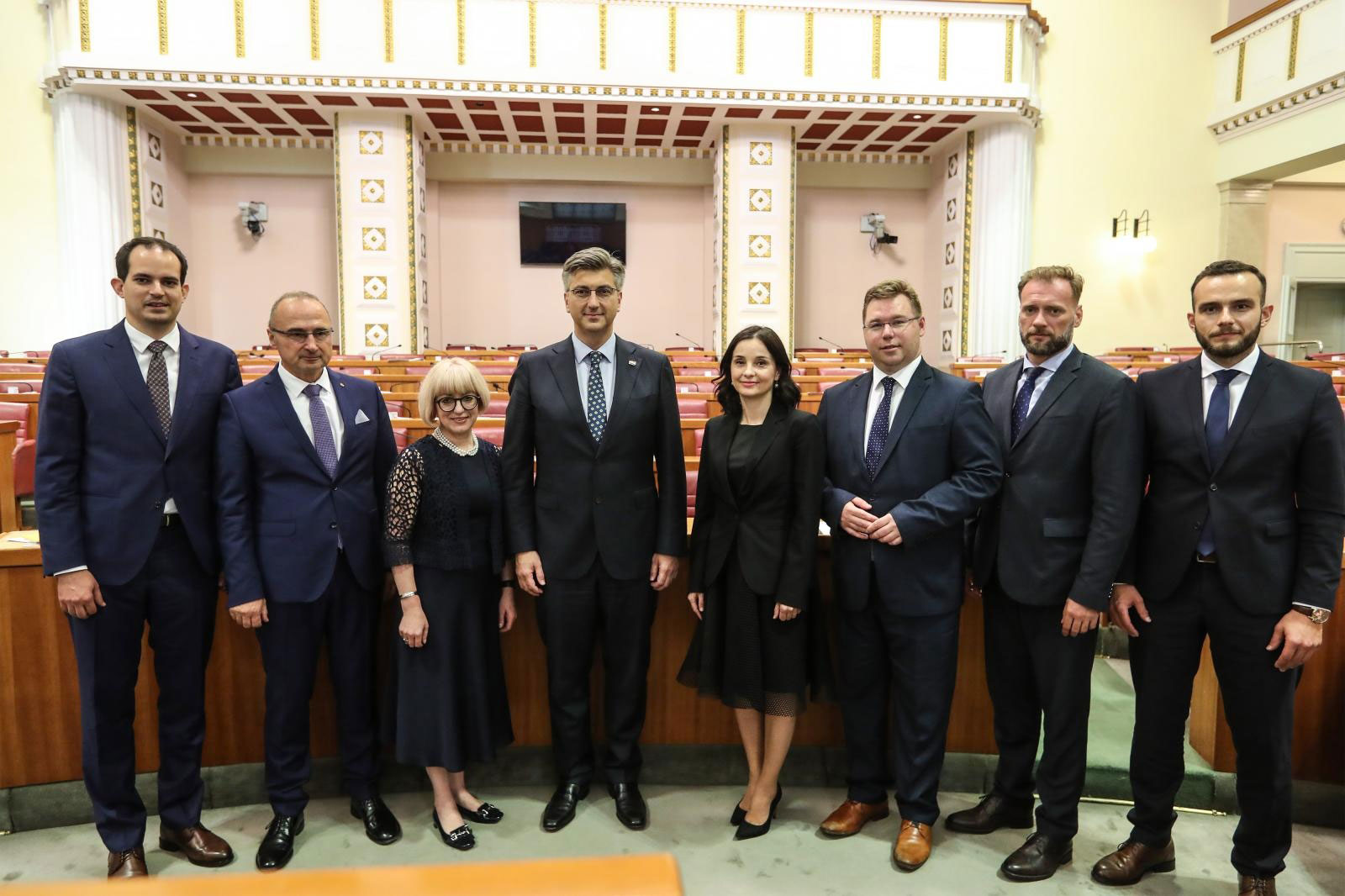 Novi ministri počinju s radom