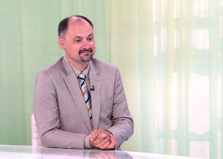 Ekonomist: Ako je SAD predvođen nestabilnim malim djetetom, zašto je onda dolar ojačao
