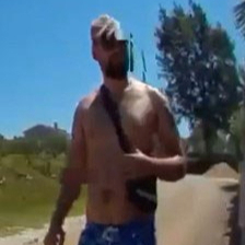 Policija: Prepoznajete li muškarca s ove fotografije?