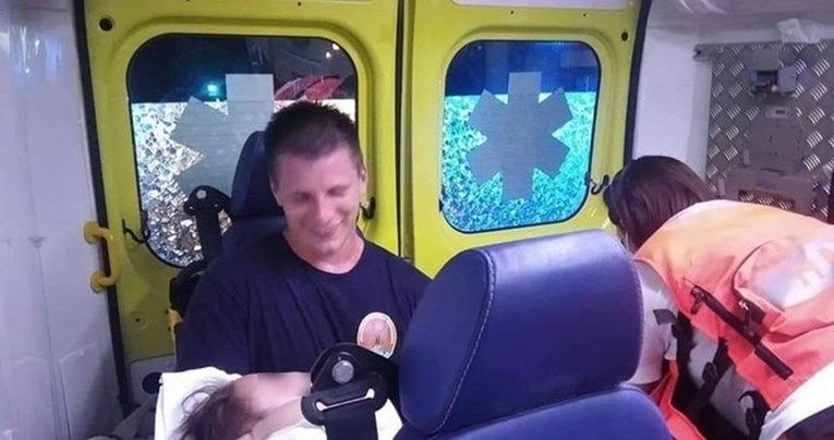 Riječki vatrogasac nakon teškog sudara do bolnice držao bebu na rukama