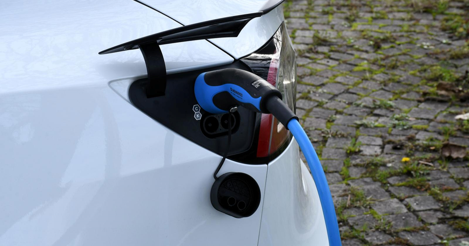 Hibridi prvi, benzinci u padu. Objavljeni novi podaci o prodaji auta u EU