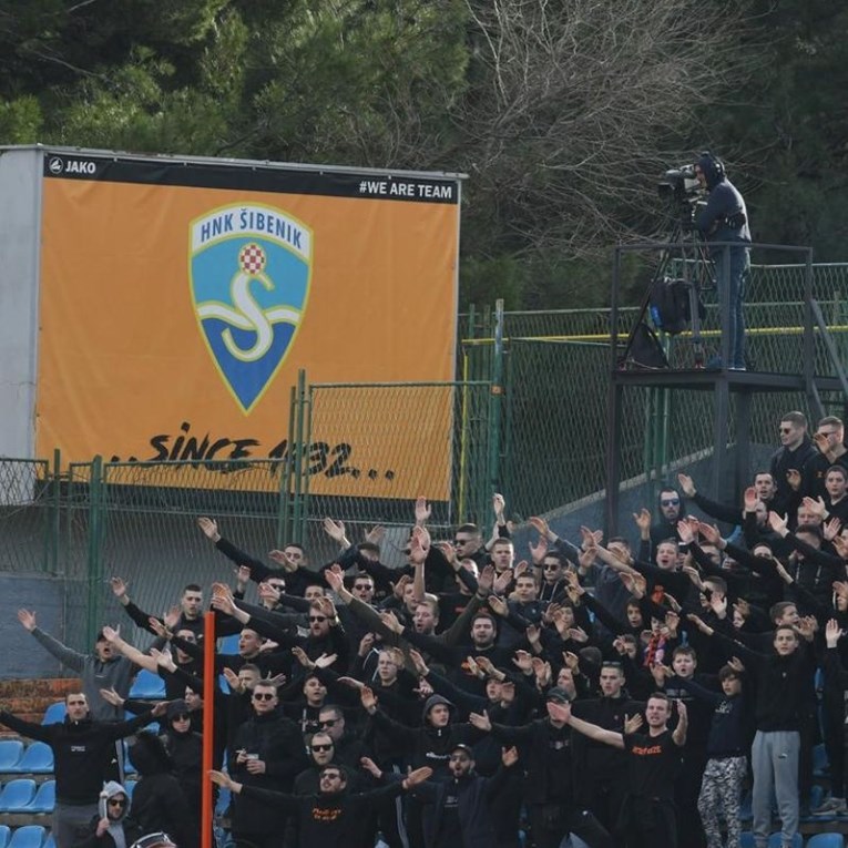 Šibenik pred ispadanjem, a igrači su bez plaće. Na stadionu svira Ima li nade za nas