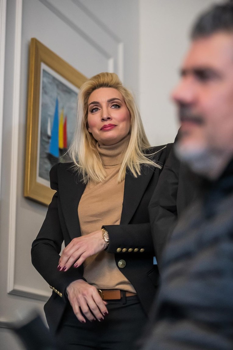 Fani Kerum snimljena s Rolexom na ruci kakav može koštati i po 60 tisuća eura