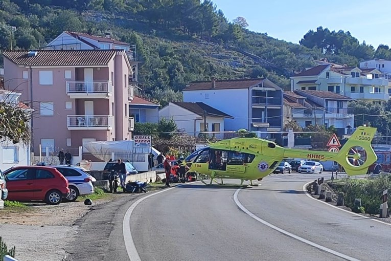 Prometna kod Poljica, helikopter Hitne pomoći sletio na cestu