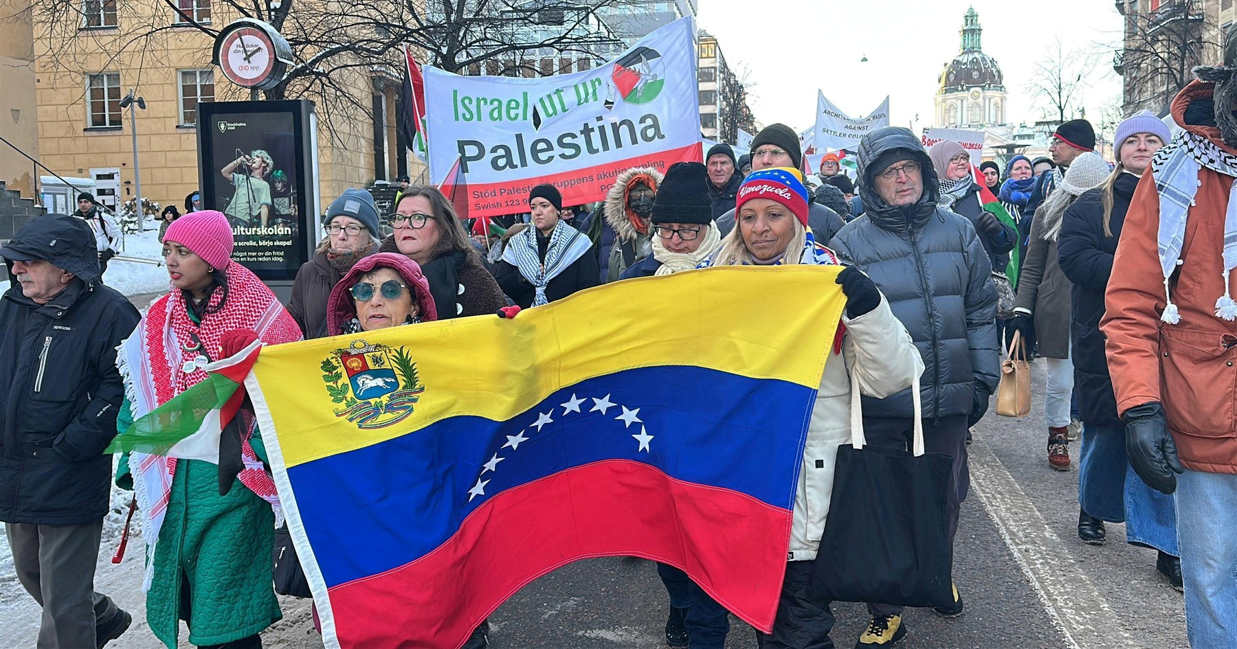 Prosvjedi u Stockholmu protiv napada Amerike na Venezuelu i Izraela na Gazu