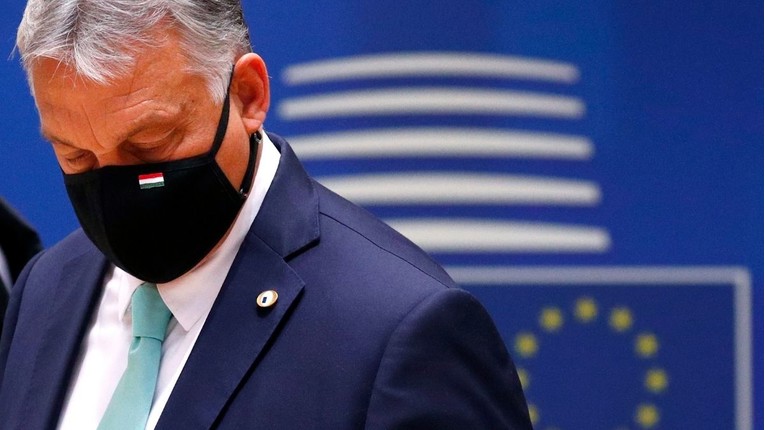 Orban: Čekamo drugi val pandemije posve naoružani