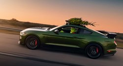 VIDEO Kako je Grinch ukrao božićno drvce i pobjegao u Mustangu