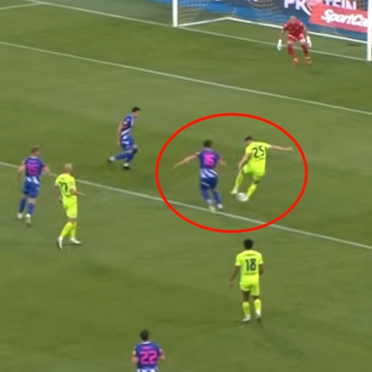 ANKETA Sučić je pao, a Strukan sudio penal. Je li Lokomotiva oštećena?