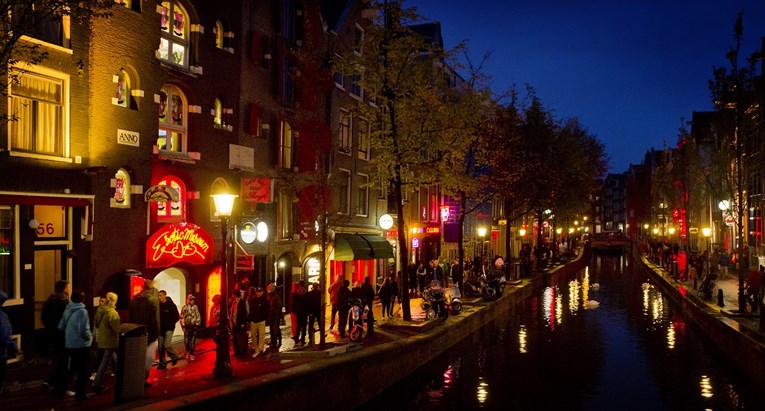 Zatvara se Red Light District, amsterdamska ulica poznata po prostitukama?