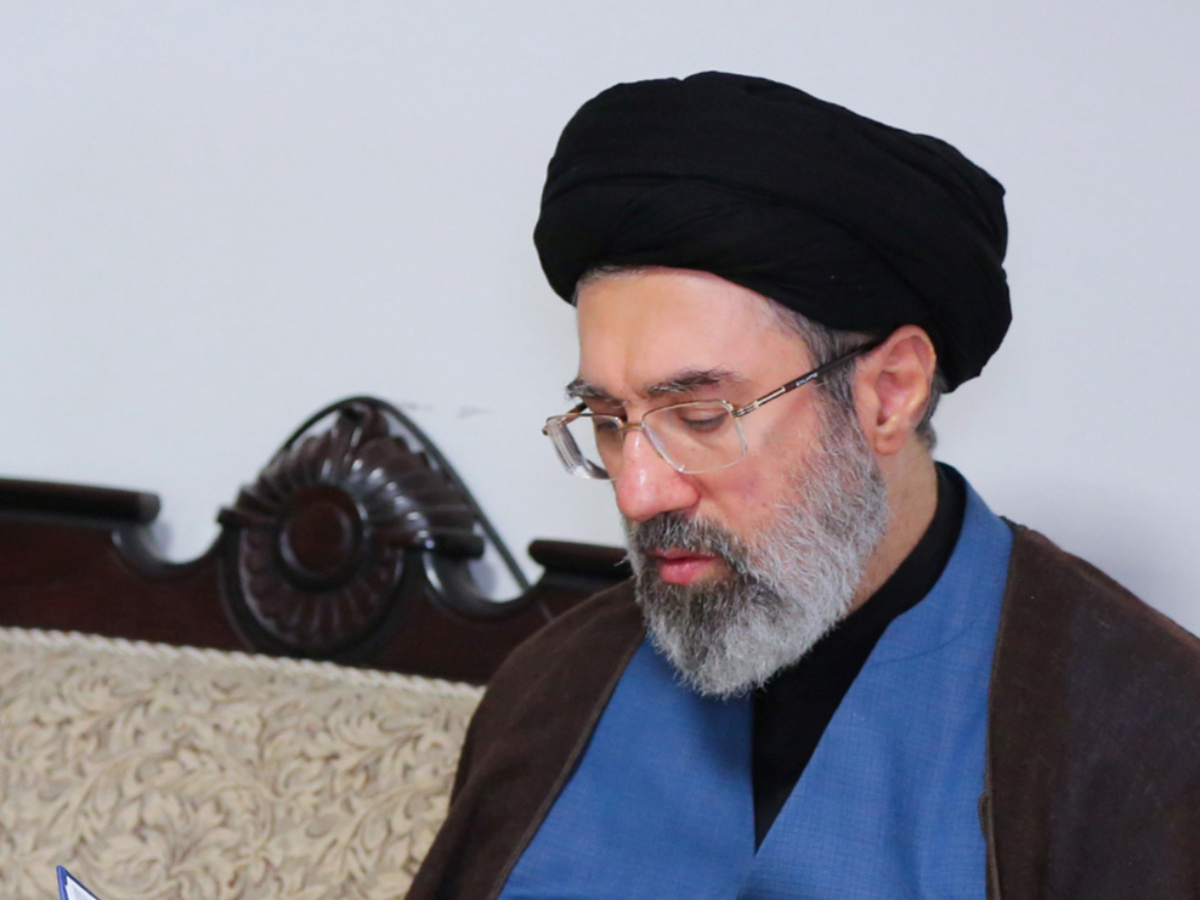 Ovo su prve poruke novog ajatolaha. Nije se obratio, na TV-u čitali napisanu izjavu