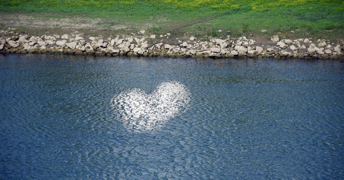 FOTO Pogledajte odraz u obliku srca na rijeci Kupi