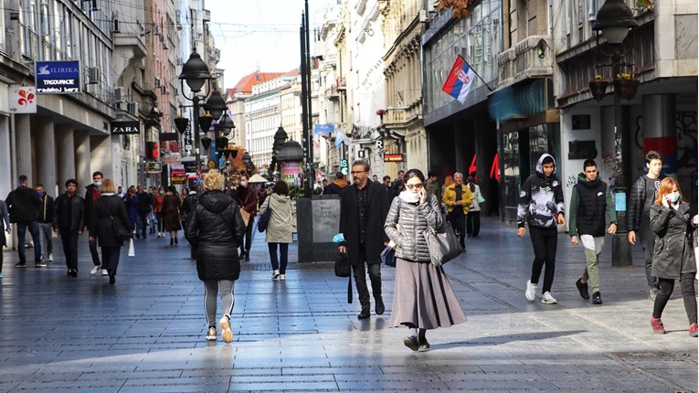 Brutalna poskupljenja u Srbiji, rastu cijene hrane, stanova, skuplji krediti...