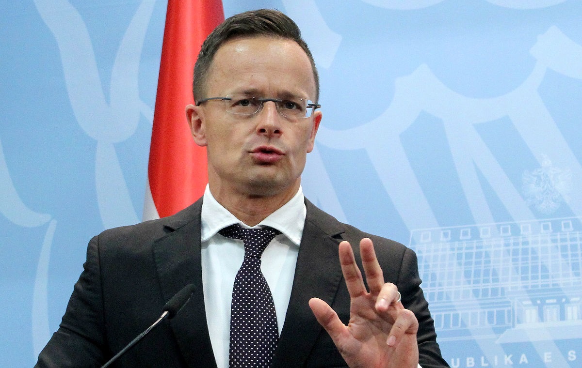 Mađarski ministar optužuje Bruxelles da otvoreno potiče švercanje ljudima