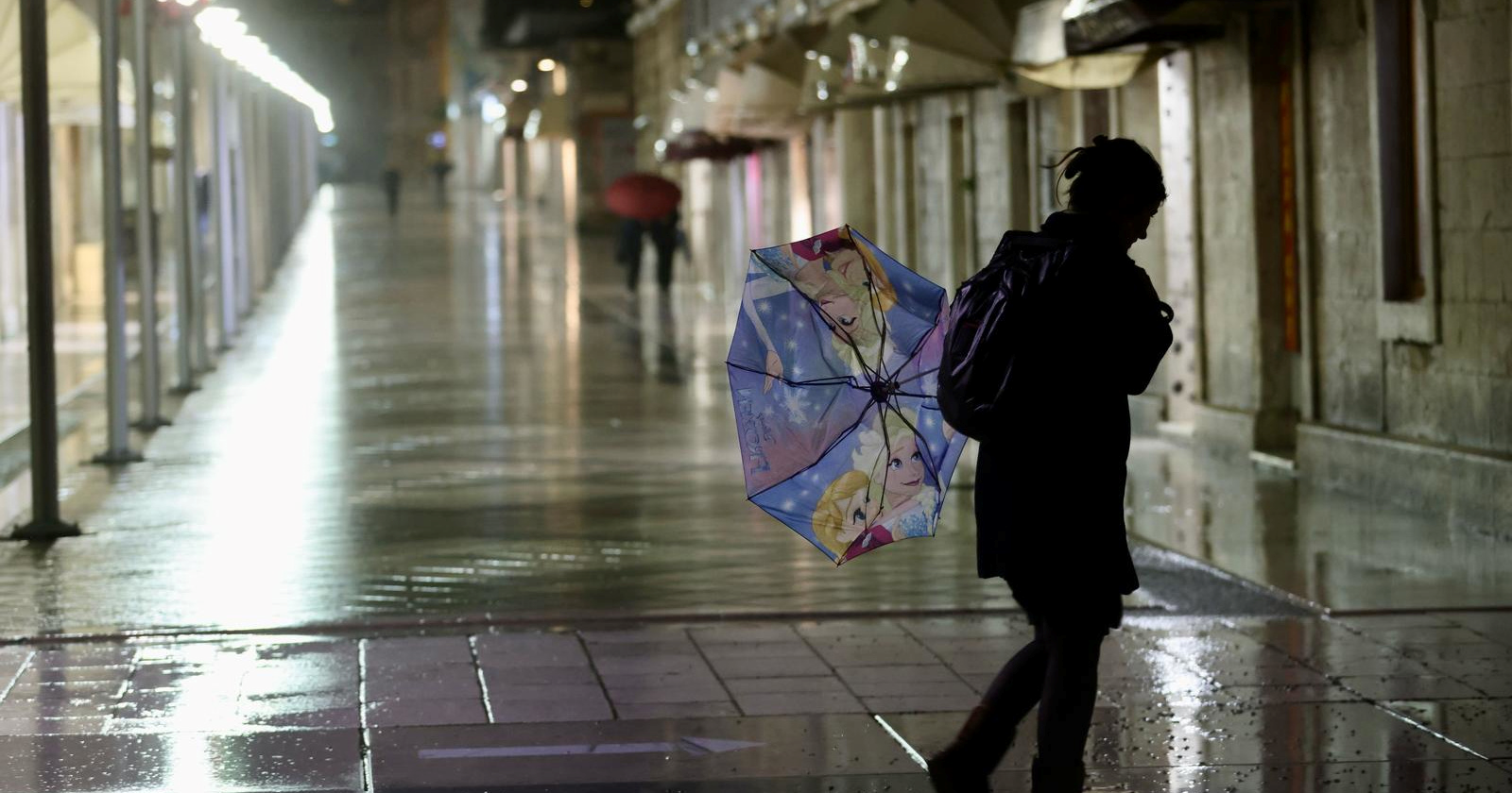 Danas kiša diljem zemlje. U unutrašnjosti magla, na moru jugo