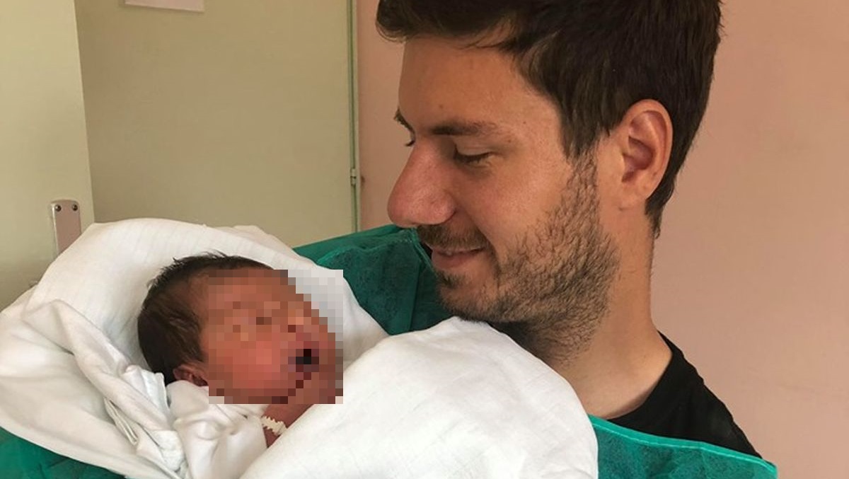 Pernar ženi rekao da im se sin voli nositi, ona mu dobro spustila
