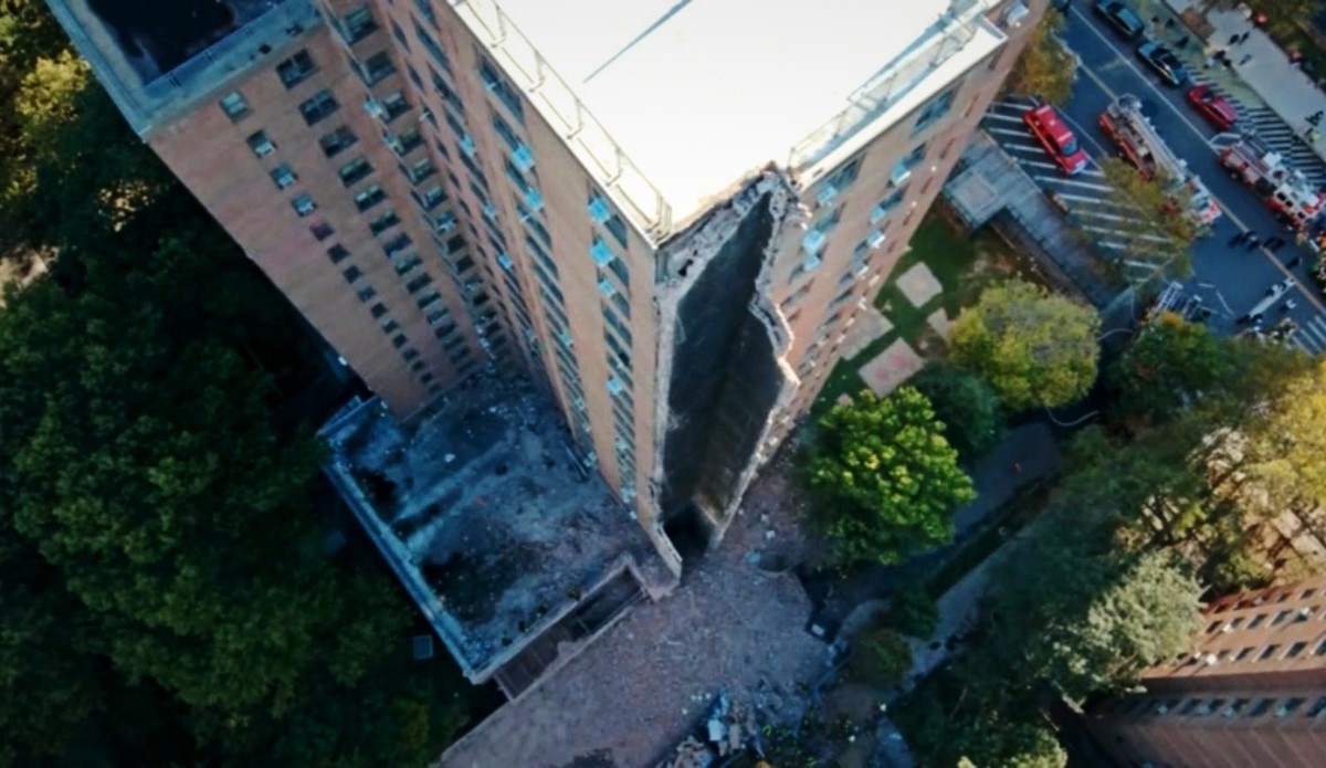 U New Yorku se urušio dio nebodera, sumnja se na eksploziju zbog plina