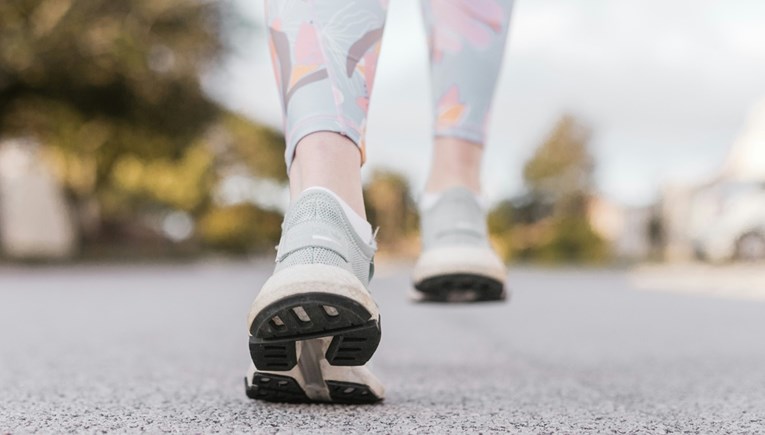 Istraživanje: Hodanje smanjuje rizik od rane smrti, čak i ako sjedite ostatak dana