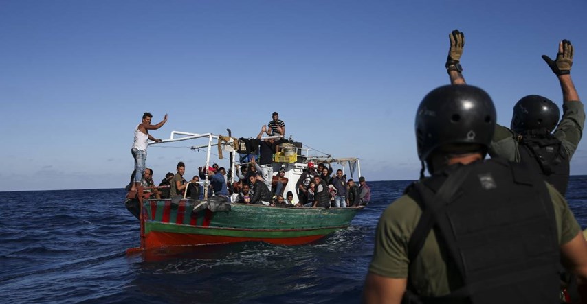 U eksploziji broda talijanske obalne straže poginulo pet migranata