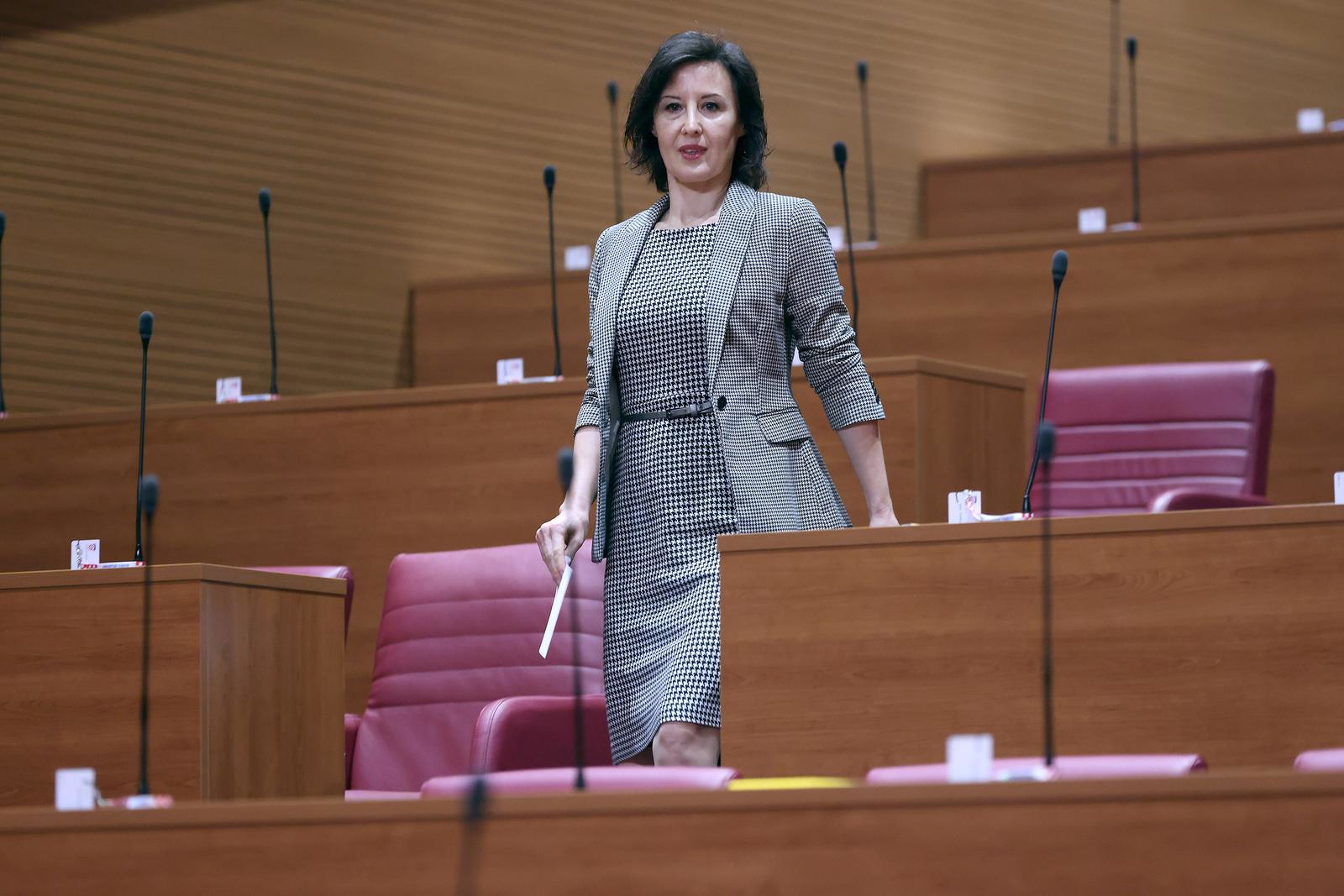 Orešković pozvala Crkvu da se ogradi od ZDS-a, DP-ovac: Ne znate ništa