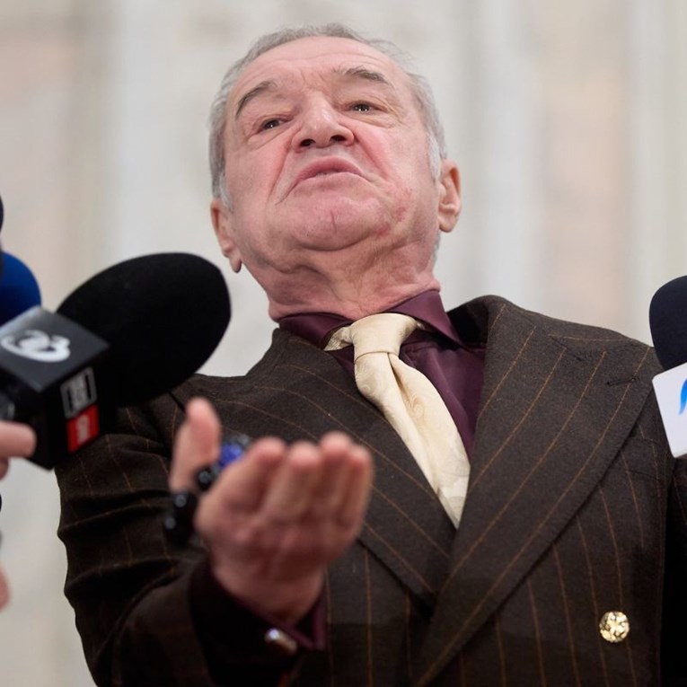 Igraju s Dinamom u četvrtak, predsjednik radi kaos. Prijeti igračima, najavio odlazak