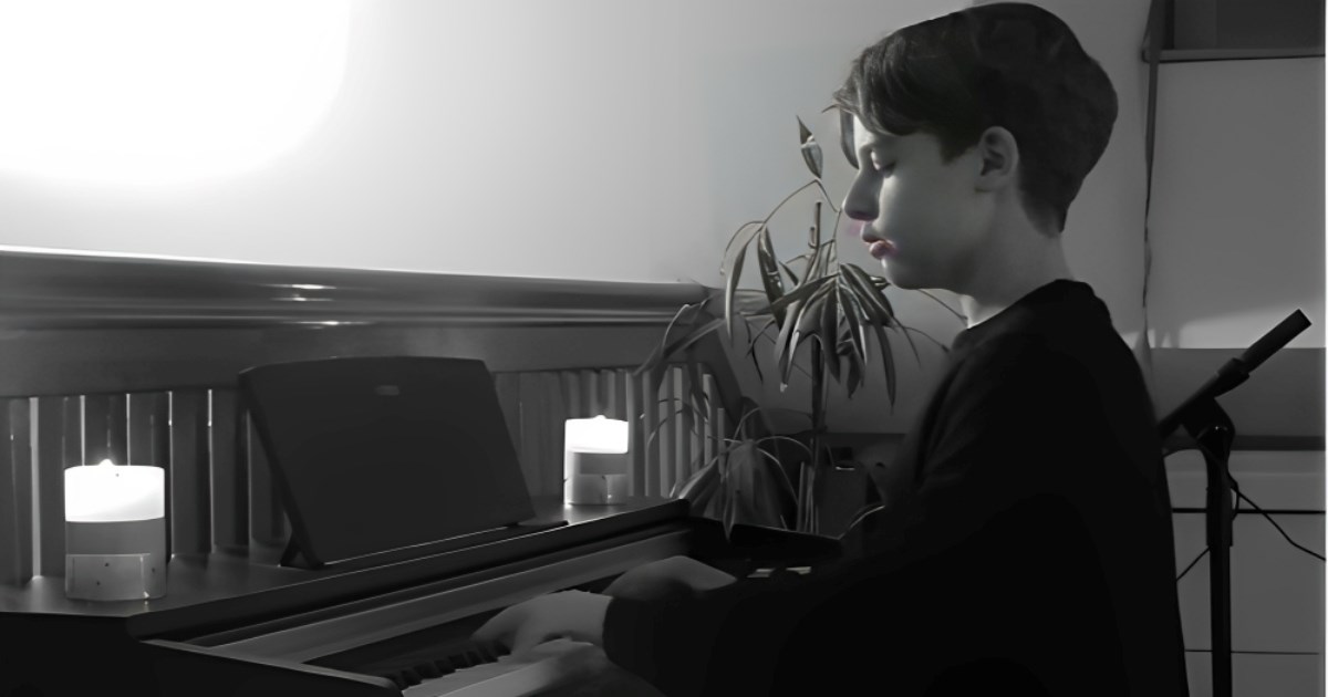 Nagrada za male pijaniste nosit će ime po dječaku ubijenom u masakru u Srbiji