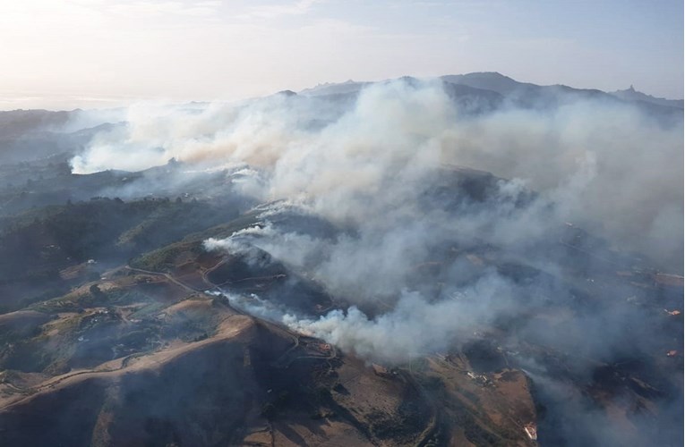 Požar na španjolskom otoku još nije pod nadzorom, nova evakuacija u tijeku