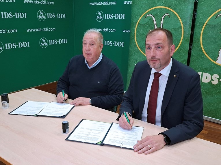 IDS i Vijeće bošnjačke nacionalne manjine u Puli potpisali sporazum o suradnji
