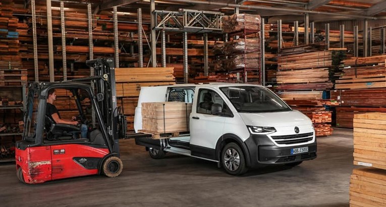 Novi Volkswagen Transporter opet će biti omiljen suradnik. Raspon izvedbi za svakoga