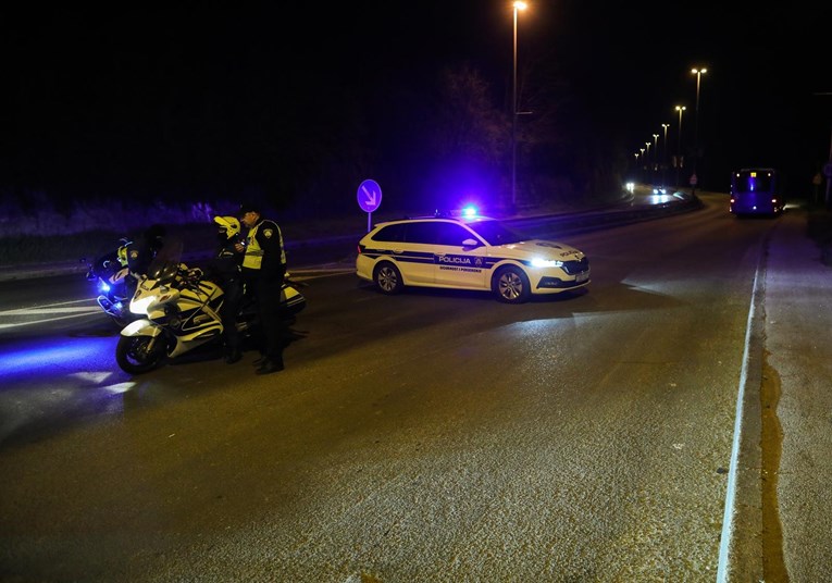 Teška nesreća u Jastrebarskom, poginuo vozač teretnog vozila