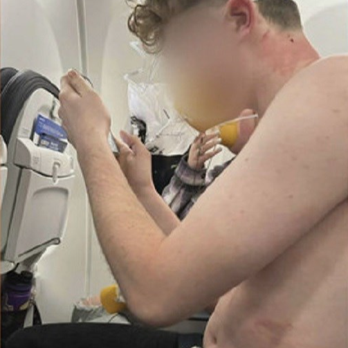 Detalji užasa u avionu Boeinga: "Dečku je majica isisana s tijela, savijao se metal"
