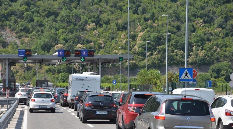 Gužve na graničnim prijelazima u Istri