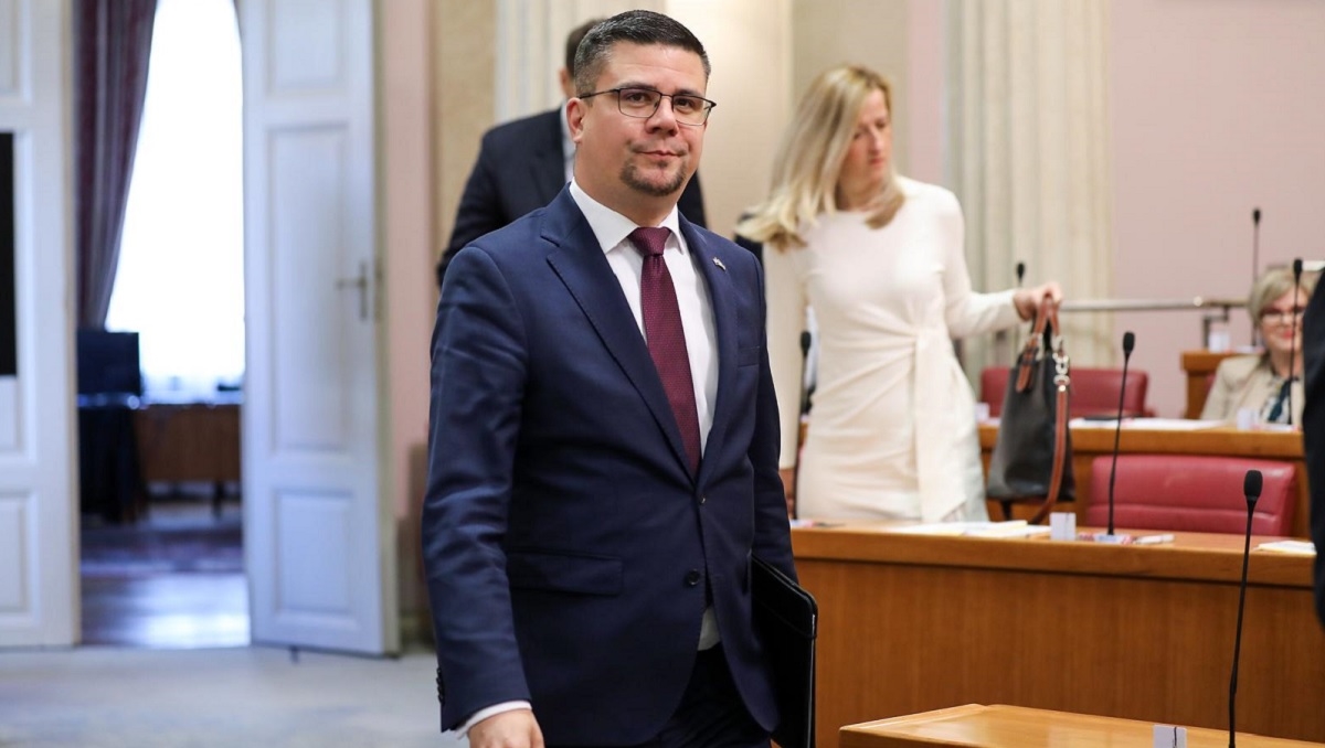 Hajduković predložio Jandrokoviću da se Zelenskij obrati saboru