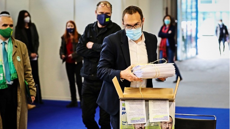 Tomašević predao kandidacijske liste: Ovo su povijesni izbori