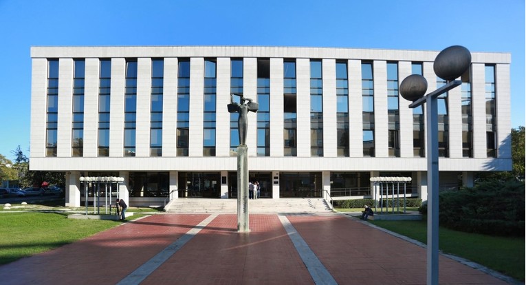 Bivši igrač Hajduka optužen da je tukao i grizao suprugu
