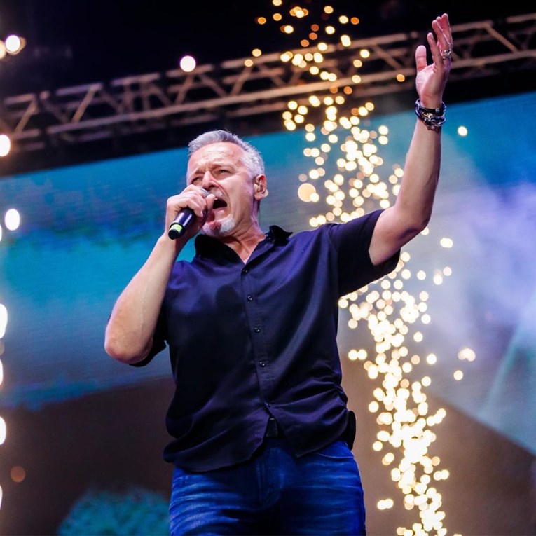 Thompson rasprodao Hipodrom